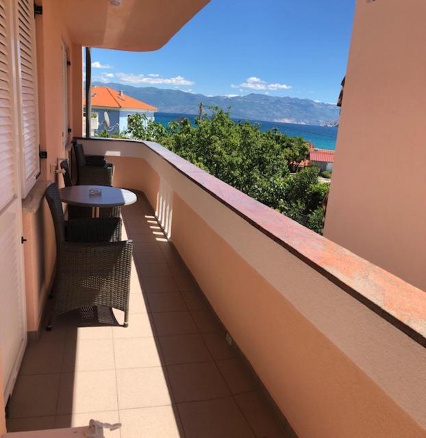 Apartment Drazenka Turato Baška Zewnętrze zdjęcie